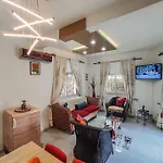 Mooksquare Ns Spot- 1 Bedroom Flat, Heart Of Akwa!