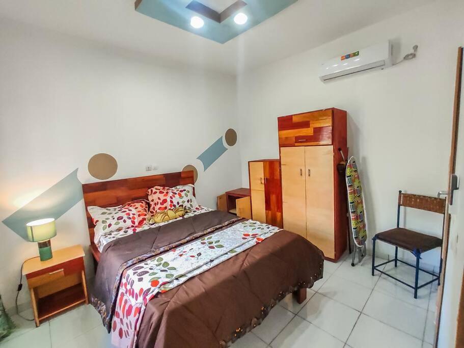 Mooksquare Ns Spot- 1 Bedroom Flat, Heart Of Akwa! Villa