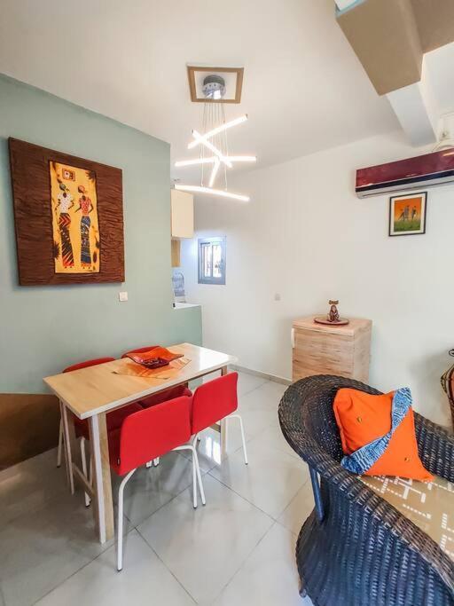 Mooksquare Ns Spot- 1 Bedroom Flat, Heart Of Akwa! *