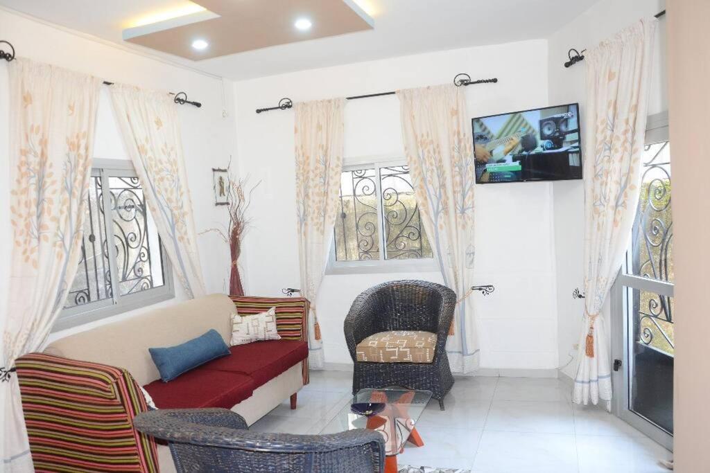 Mooksquare Ns Spot- 1 Bedroom Flat, Heart Of Akwa! Cannes